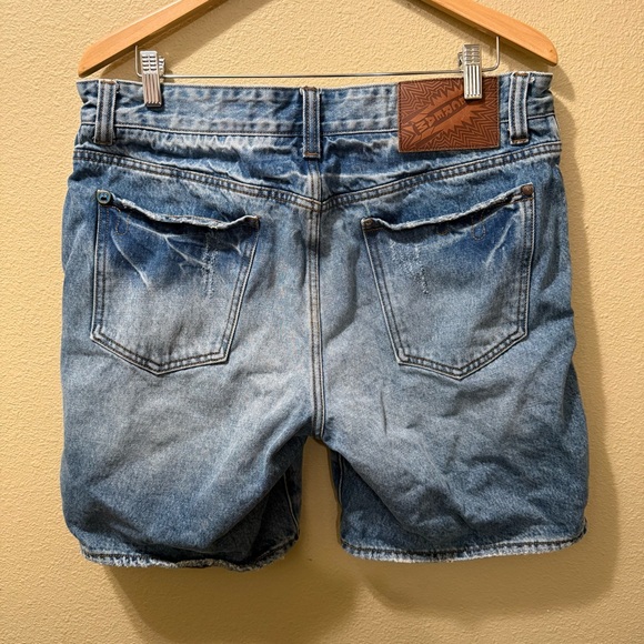 Men’s Size 36 BBC Billionaire Boys Club Run Dog Ice Cream Distressed Jean Shorts - Picture 13 of 16